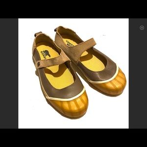 Sorel Sentry Mary Jane Leather Cap Toe Shoes 9